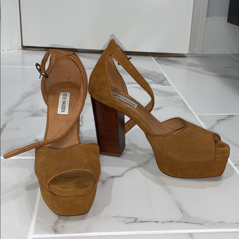 Steve Madden brown suede heels
